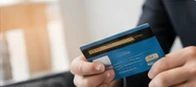 Imagen referencial de una consulta sobre tarjetas